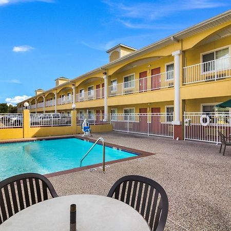 Scottish Inn And Suites Baytown Exterior foto