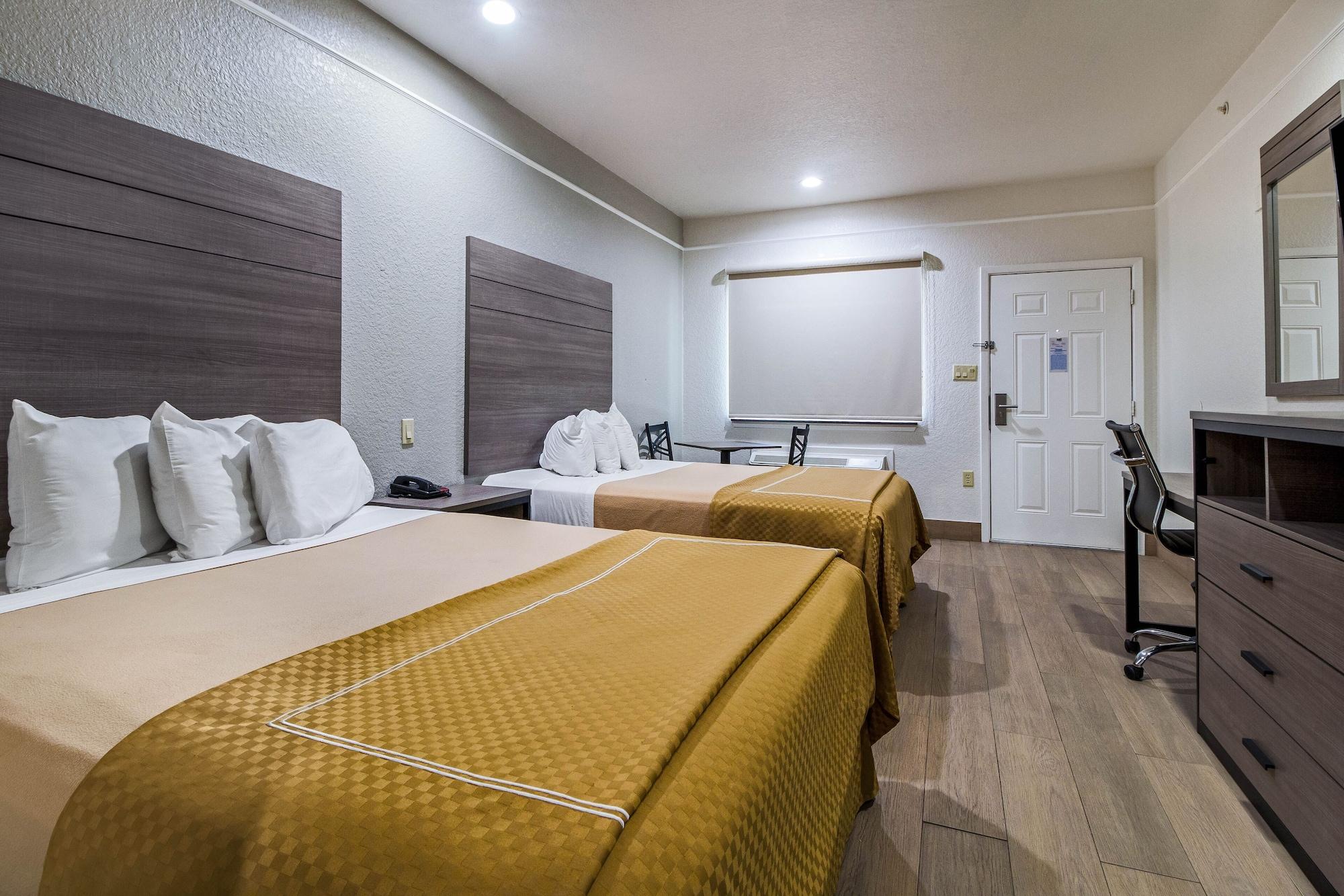 Scottish Inn And Suites Baytown Exterior foto